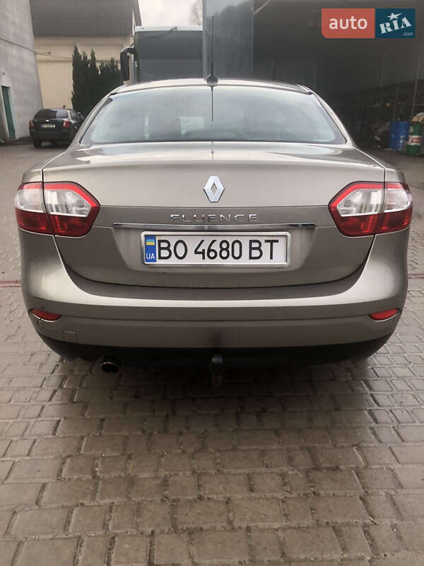 Седан Renault Fluence 2010 в Тернополе