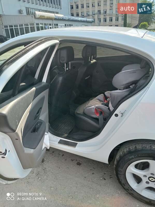 Седан Renault Fluence 2010 в Вышгороде фото 5 Седан Renault Fluence 2010 в Вышгороде