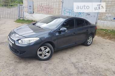 Седан Renault Fluence 2011 в Львове