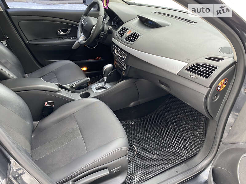 Седан Renault Fluence 2010 в Івано-Франківську