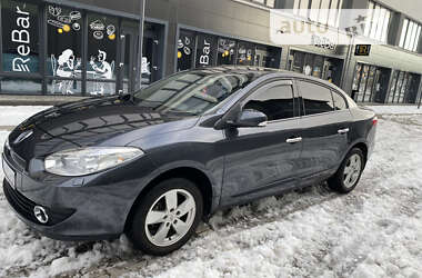 Седан Renault Fluence 2010 в Івано-Франківську