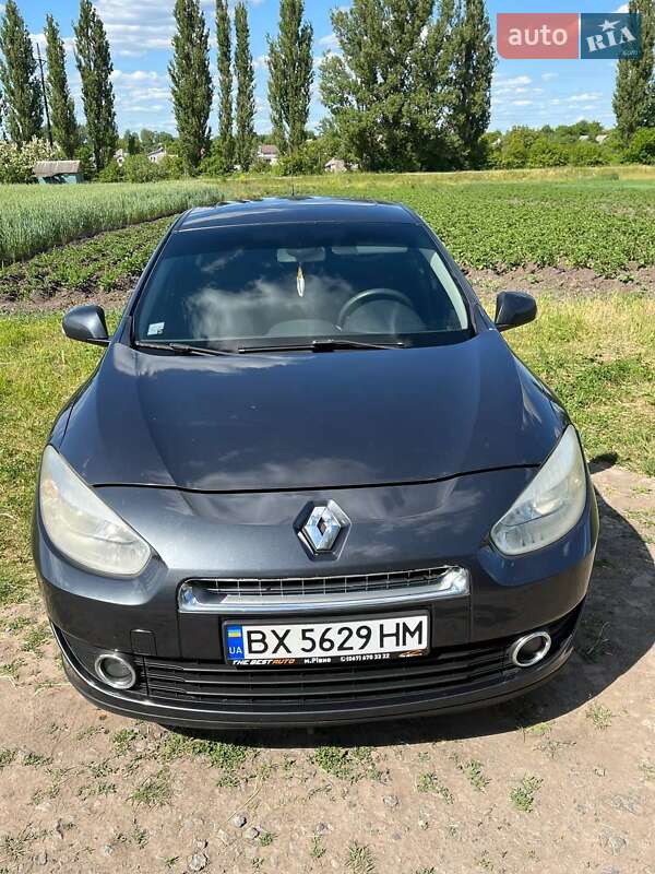 Седан Renault Fluence 2010 в 