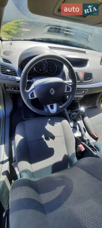 Седан Renault Fluence 2010 в Шепетовке