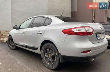 Седан Renault Fluence 2015 в 