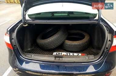 Седан Renault Fluence 2012 в 