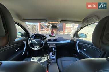 Седан Renault Fluence 2012 в 