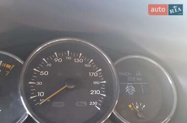 Седан Renault Fluence 2010 в 