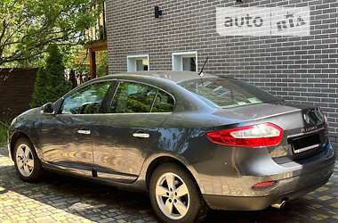 Седан Renault Fluence 2010 в Киеве