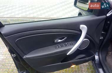Седан Renault Fluence 2011 в Львове