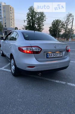 Седан Renault Fluence 2015 в Кропивницком