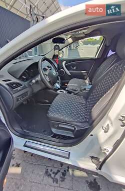 Седан Renault Fluence 2011 в Самборі