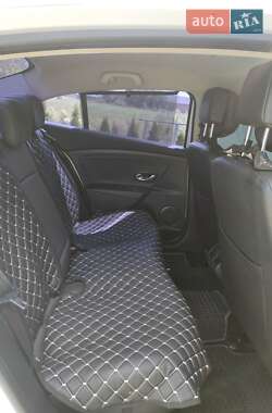 Седан Renault Fluence 2011 в Самборе