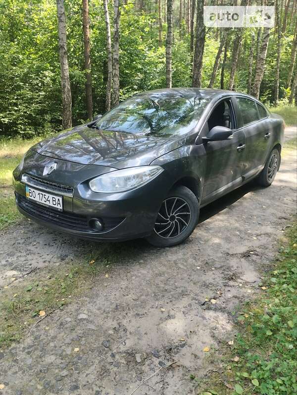 Седан Renault Fluence 2011 в Кременці