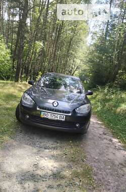 Седан Renault Fluence 2011 в Кременці