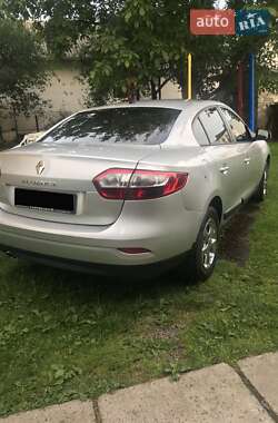 Седан Renault Fluence 2013 в Львові