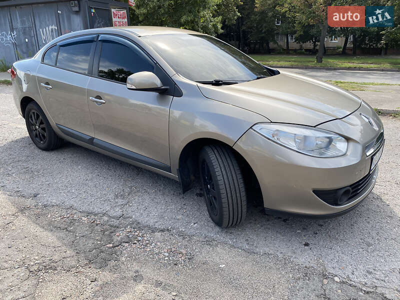 Renault Fluence 2011
