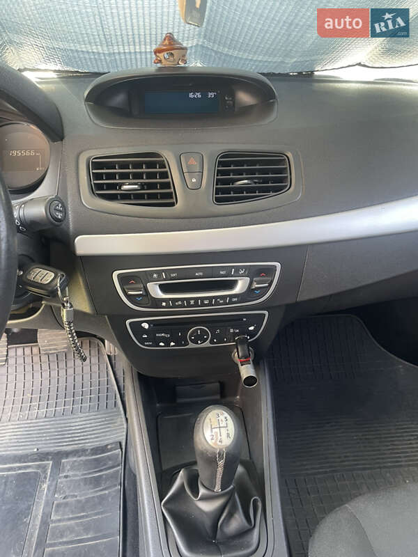 Седан Renault Fluence 2012 в Луцке