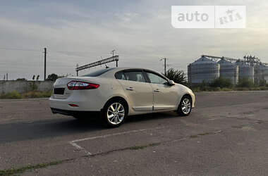 Седан Renault Fluence 2013 в Коростене