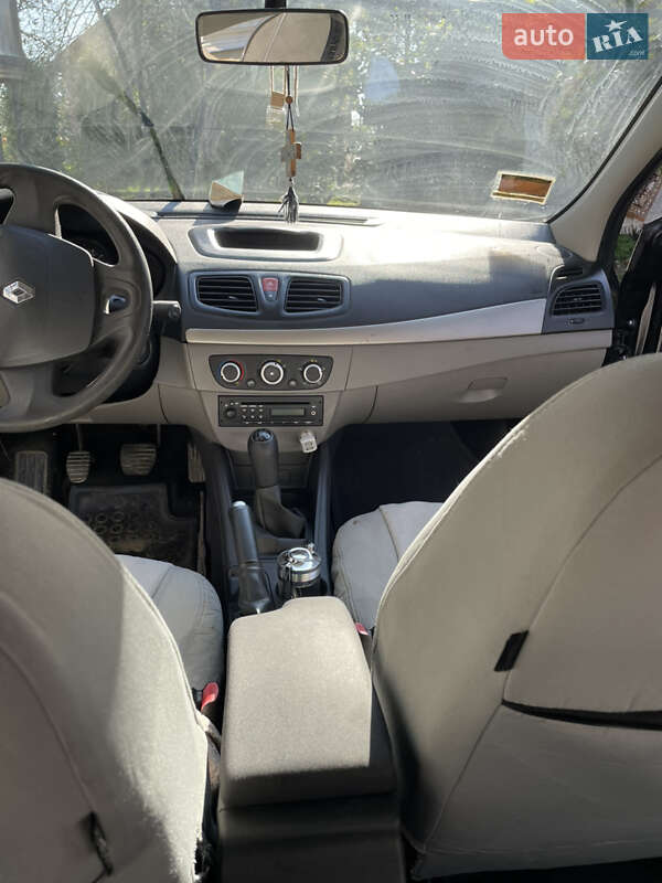 Седан Renault Fluence 2011 в Трускавці