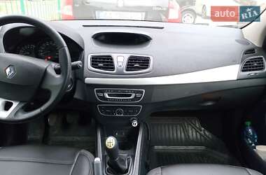 Седан Renault Fluence 2011 в 