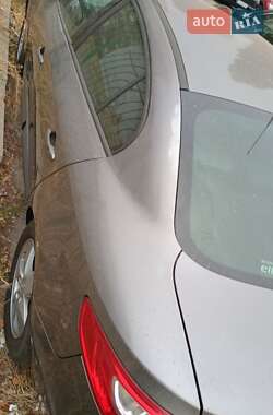 Седан Renault Fluence 2011 в 