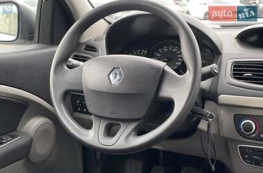 Седан Renault Fluence 2012 в Львові