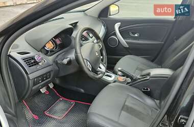 Седан Renault Fluence 2011 в 
