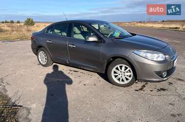 Седан Renault Fluence 2010 в Дубровице