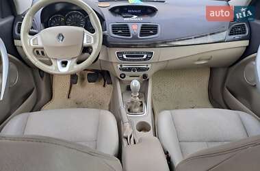 Седан Renault Fluence 2010 в Дубровице