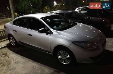 Седан Renault Fluence 2012 в Львове