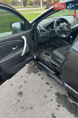 Седан Renault Fluence 2010 в 