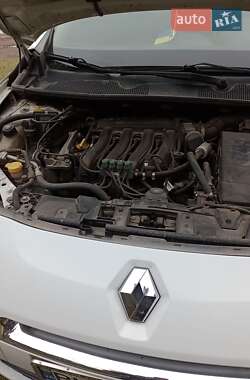 Седан Renault Fluence 2011 в Сумах