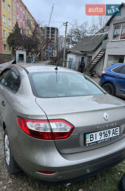 Седан Renault Fluence 2010 в 