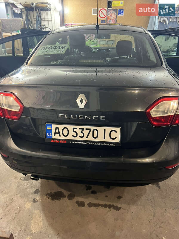 Седан Renault Fluence 2010 в Дніпрі