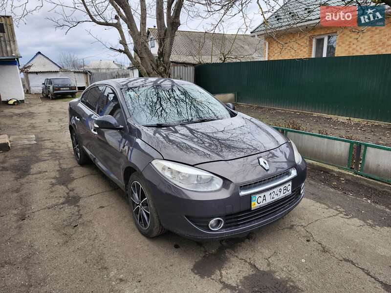 Седан Renault Fluence 2012 в 