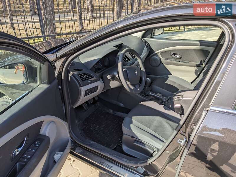 Седан Renault Fluence 2012 в Гостомеле