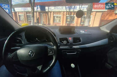 Седан Renault Fluence 2011 в 