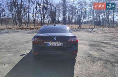 Седан Renault Fluence 2011 в 