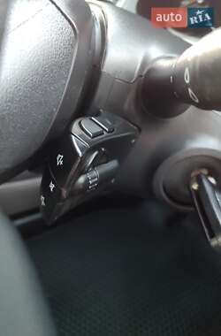 Седан Renault Fluence 2012 в 