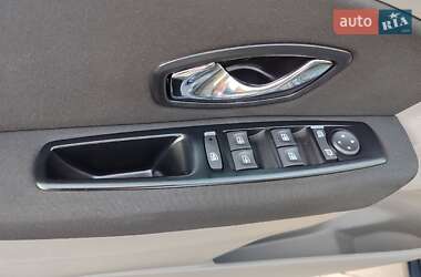 Седан Renault Fluence 2012 в 