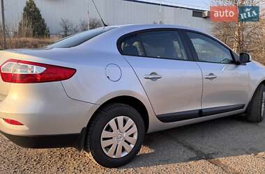 Седан Renault Fluence 2012 в 