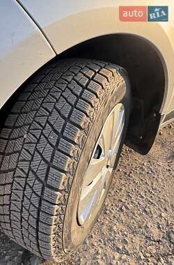 Седан Renault Fluence 2012 в 