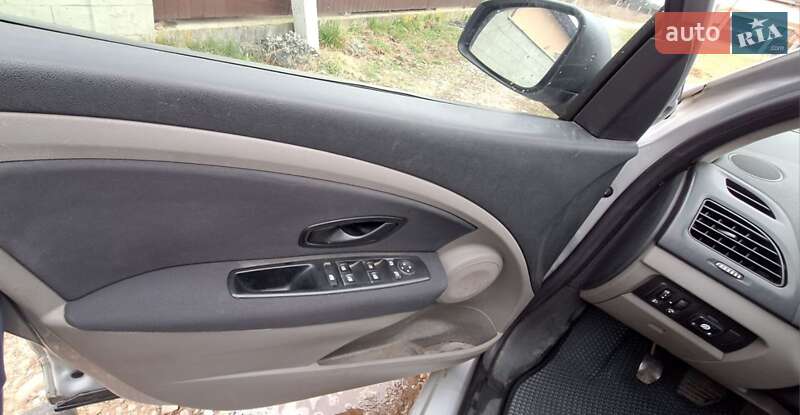 Седан Renault Fluence 2010 в Ивано-Франковске