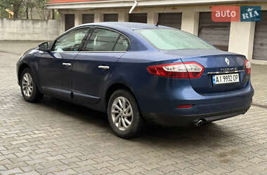 Седан Renault Fluence 2011 в 