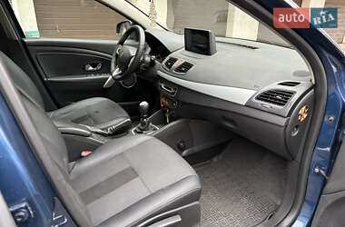 Седан Renault Fluence 2011 в 