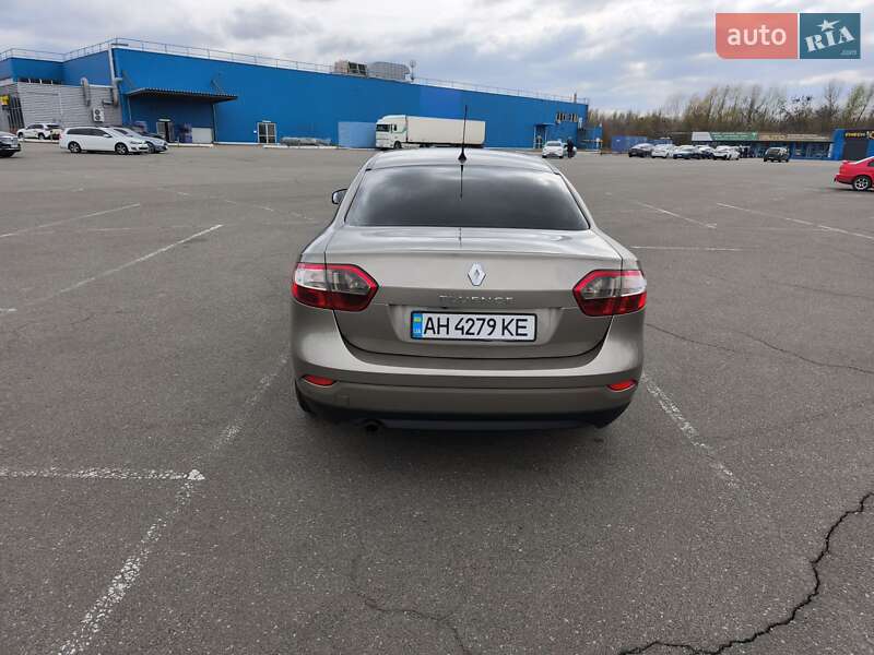 Седан Renault Fluence 2011 в Киеве
