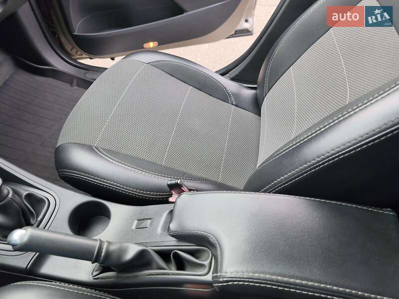 Седан Renault Fluence 2011 в Киеве