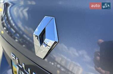 Седан Renault Fluence 2013 в 