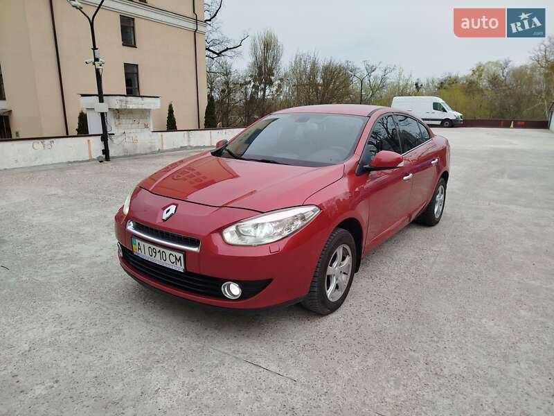 Седан Renault Fluence 2010 в 