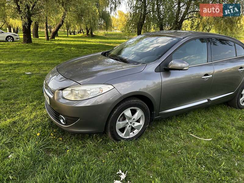 Седан Renault Fluence 2011 в Борисполі